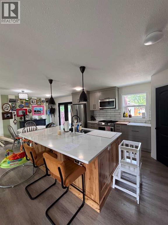 425 Normandy Road South