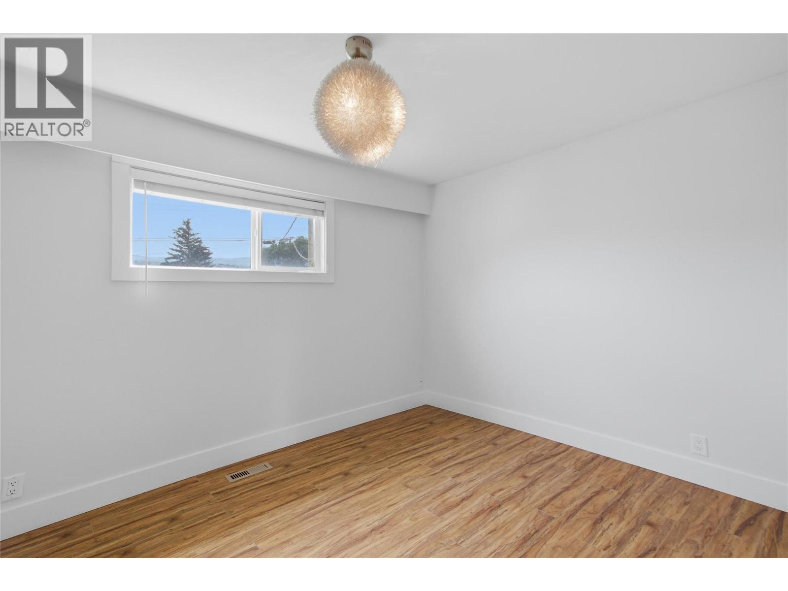 298 JUNIPER Avenue - 17