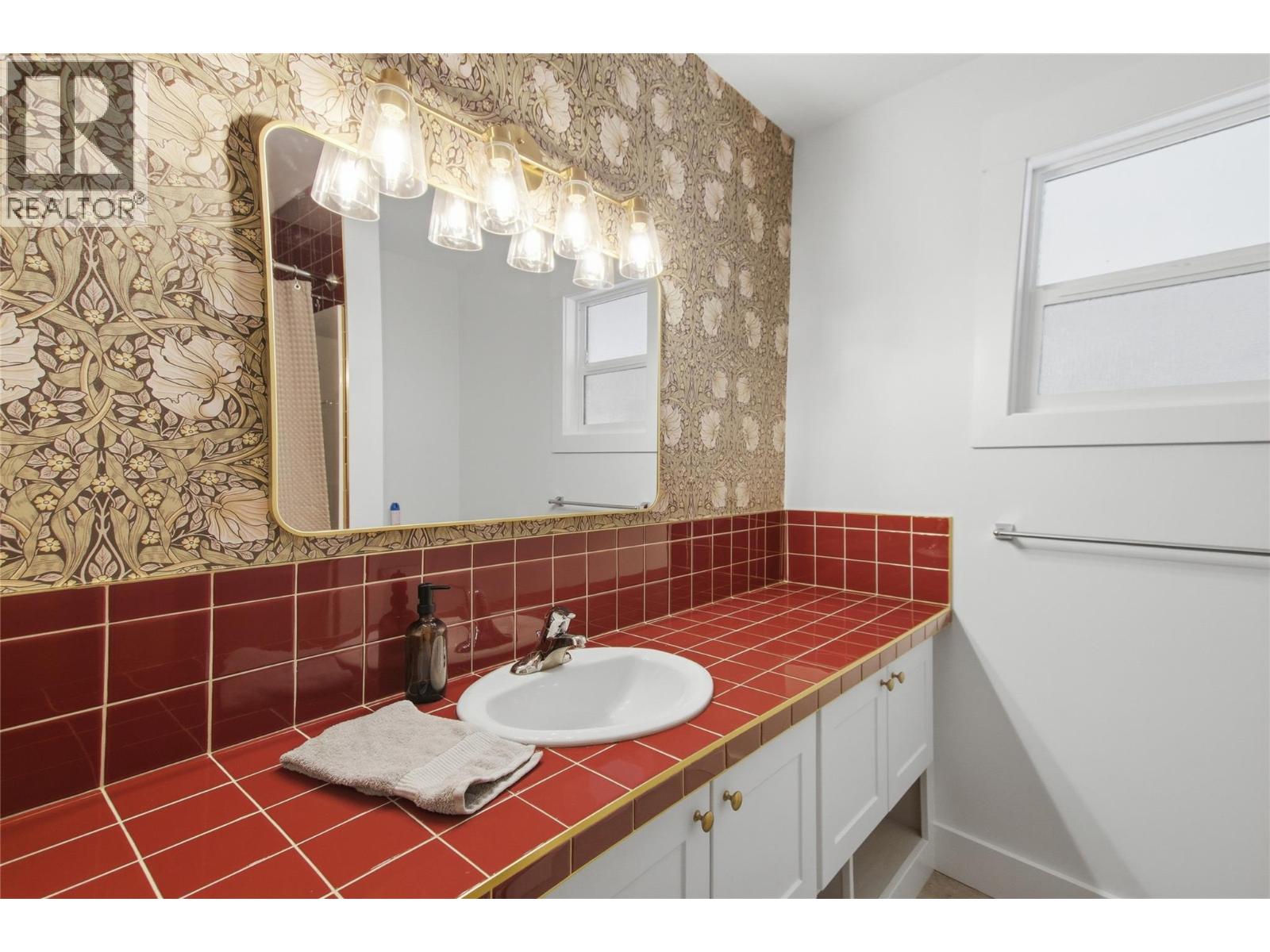 298 JUNIPER Avenue - 19