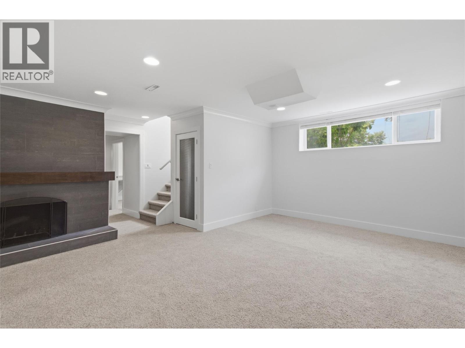 298 JUNIPER Avenue - 20