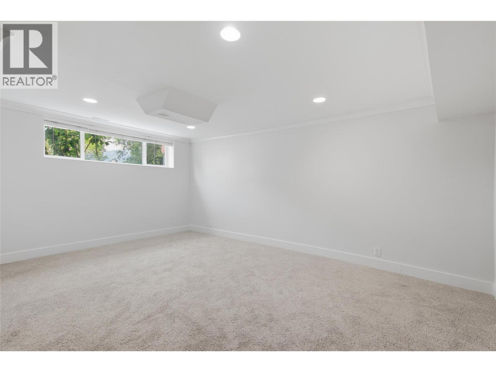 298 JUNIPER Avenue - 21