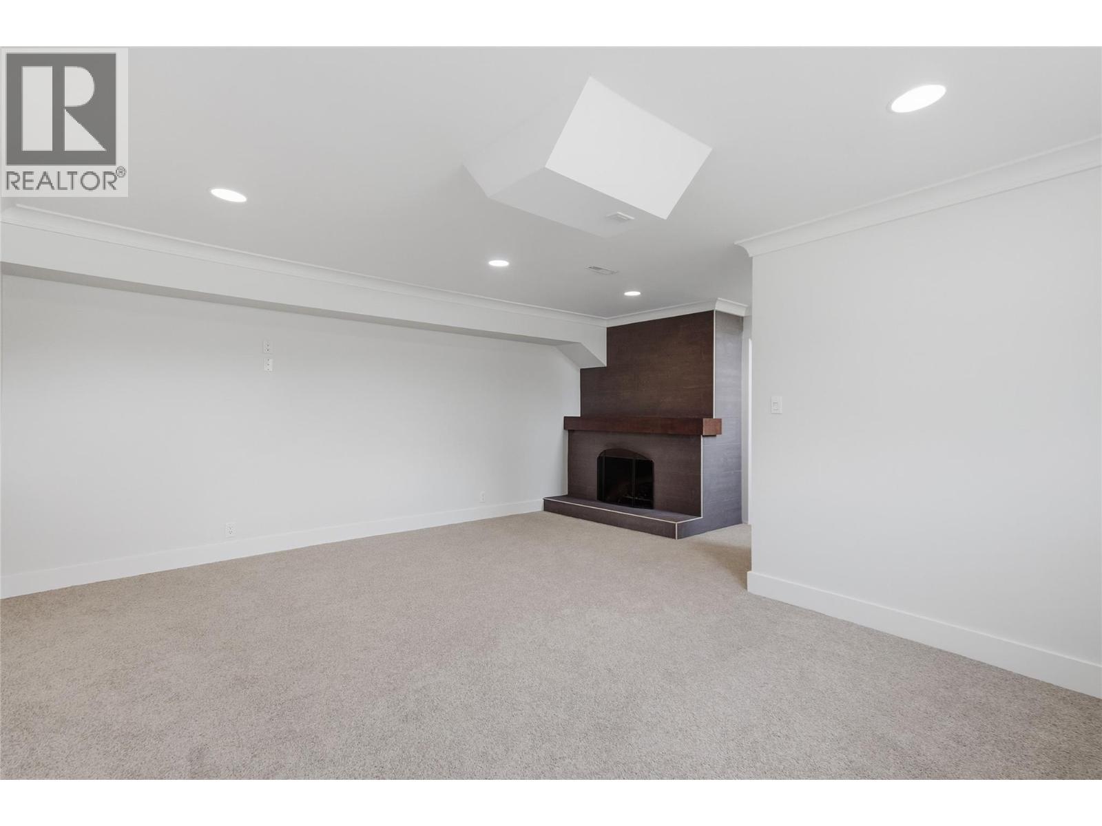 298 JUNIPER Avenue - 24