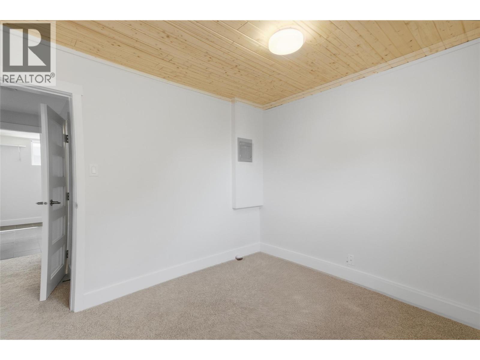 298 JUNIPER Avenue - 25