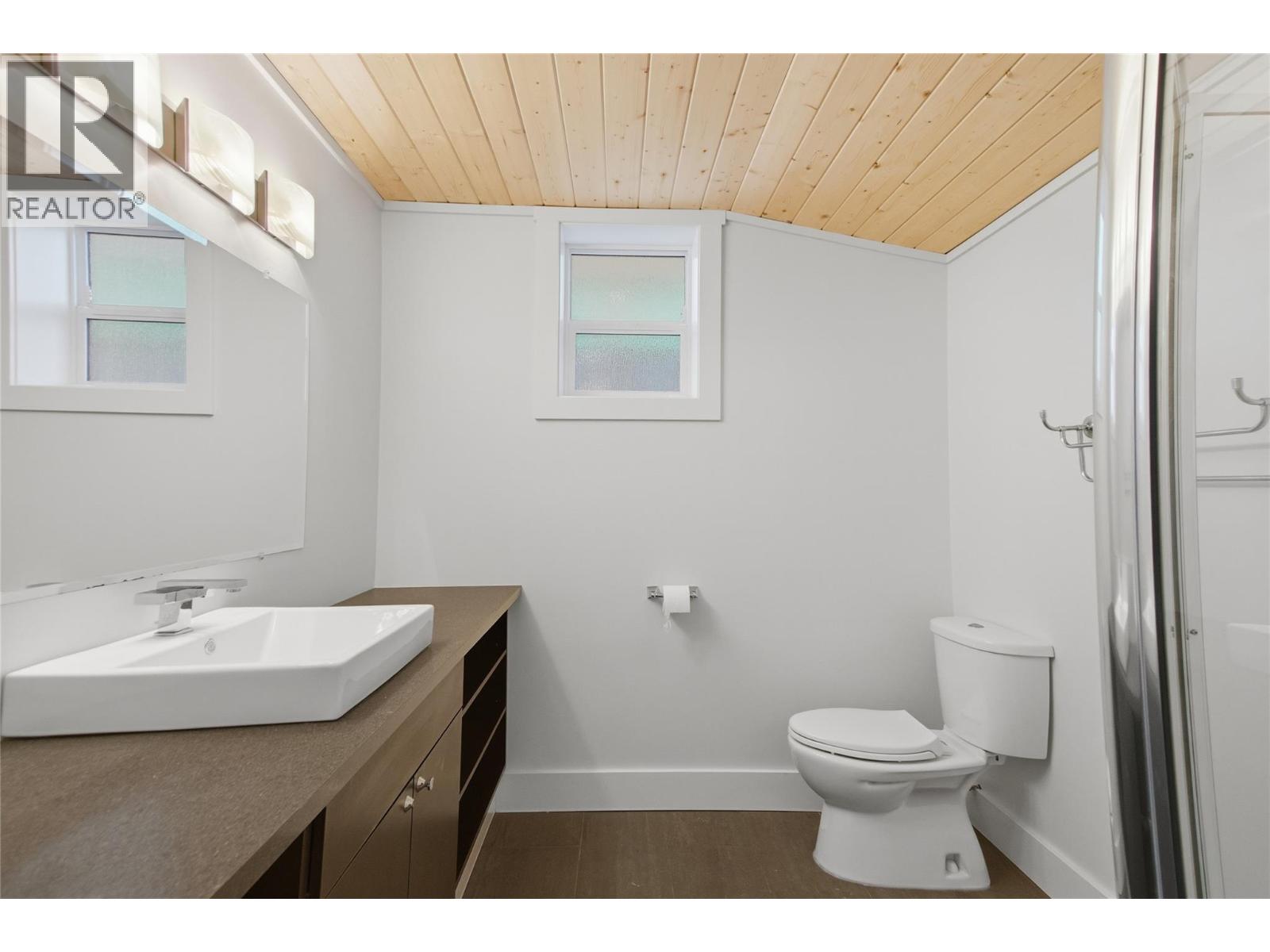298 JUNIPER Avenue - 28