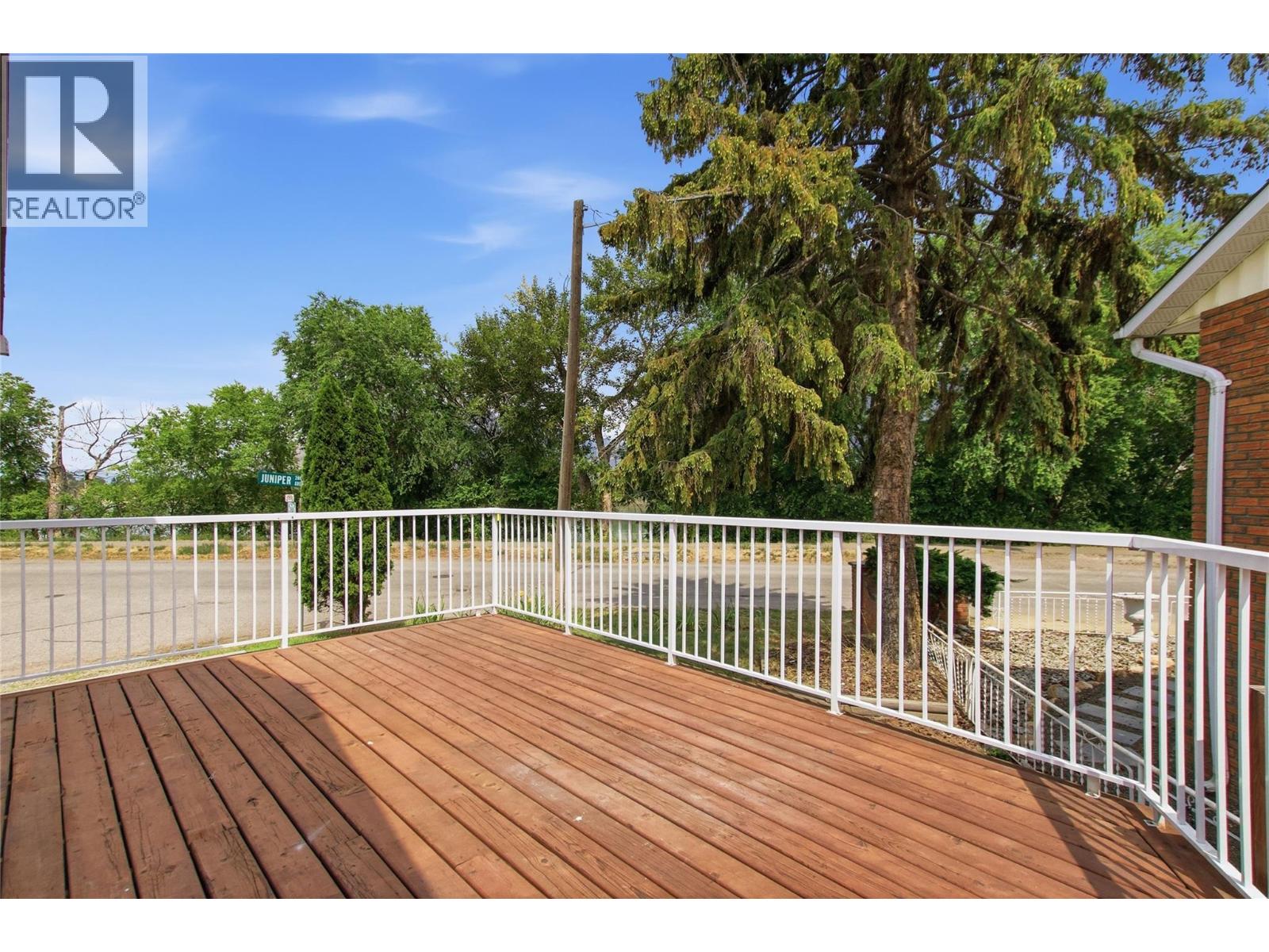 298 JUNIPER Avenue - 39