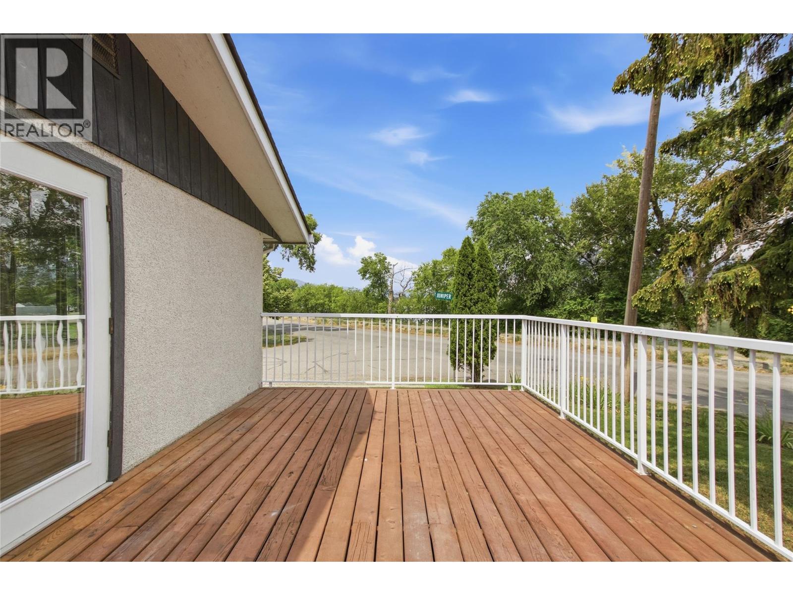 298 JUNIPER Avenue - 40