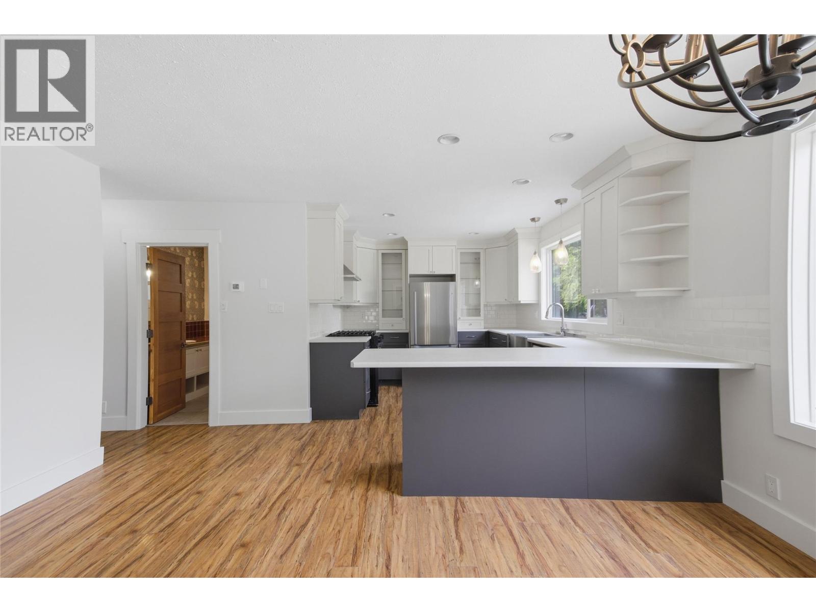 298 JUNIPER Avenue - 6