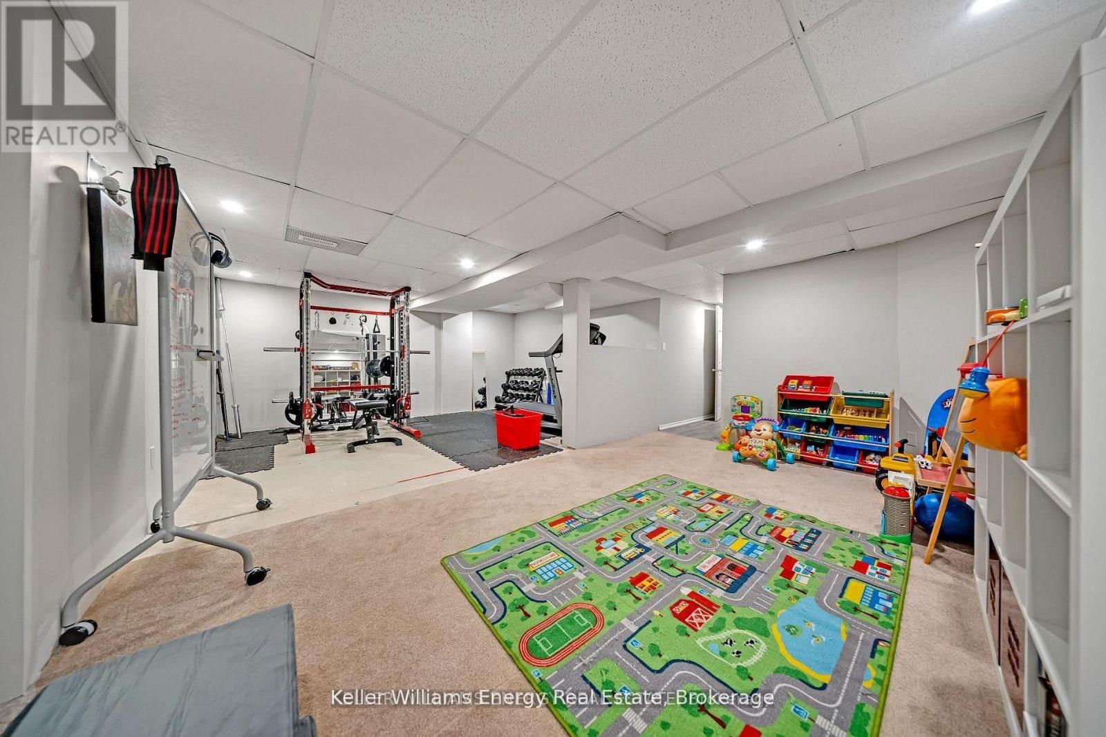 179 WILKINS CRESCENT - 44