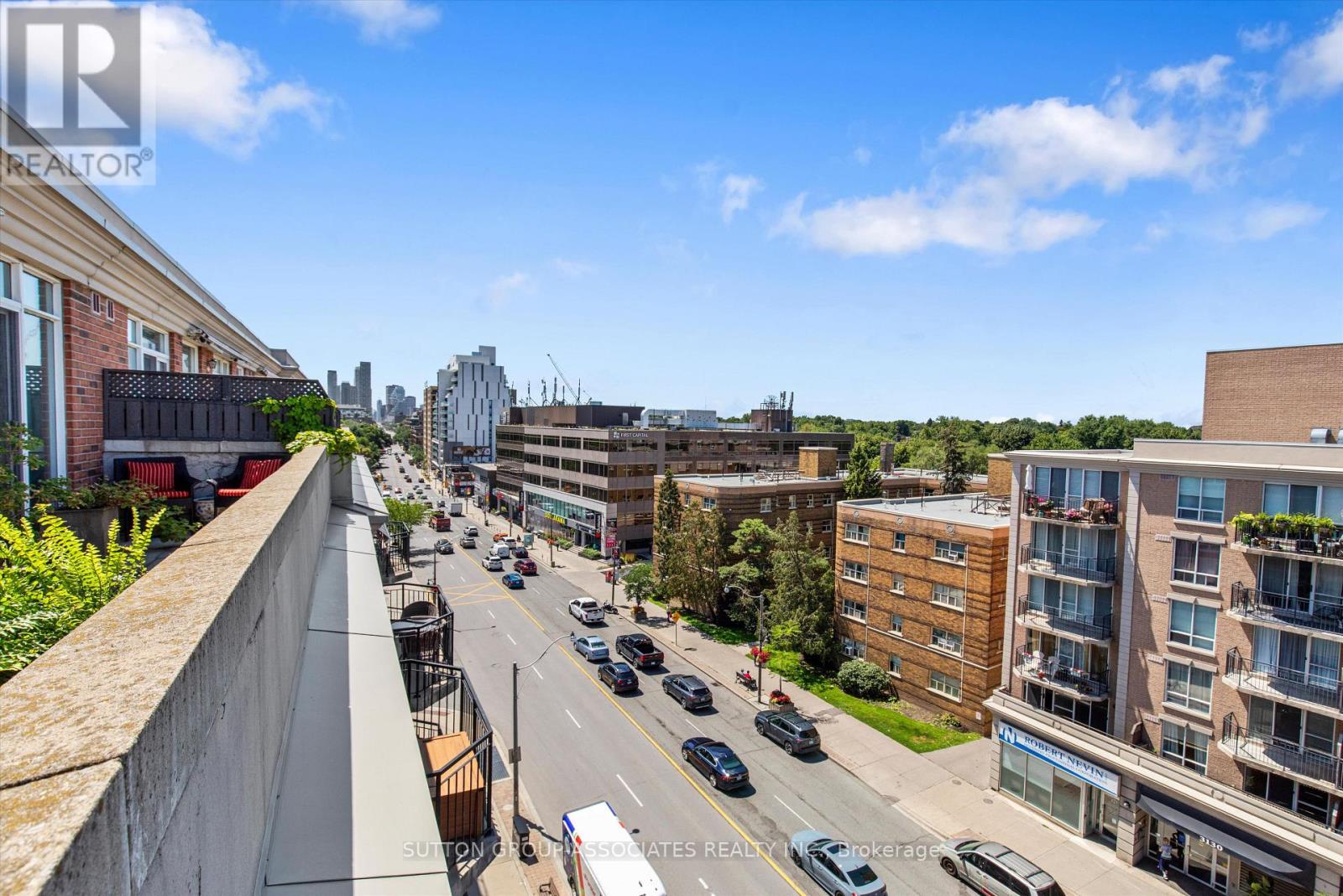 #PH6 18 WANLESS AVENUE - 25