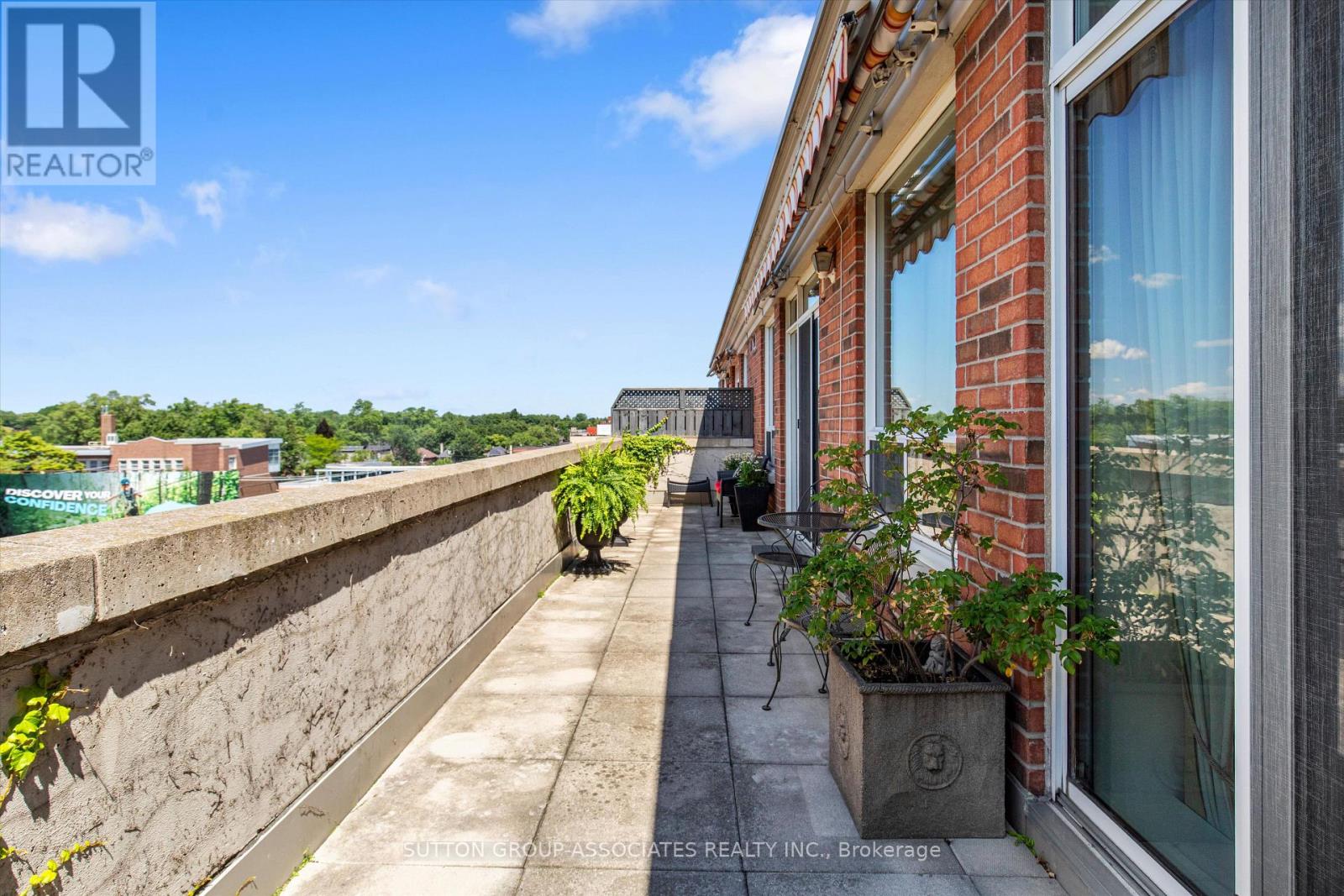 #PH6 18 WANLESS AVENUE - 26