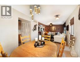 Foyer - 58 Laird Avenue, Essex, ON N8M1R8 Photo 9