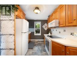 58 Laird Avenue, Essex, ON N8M1R8 Photo 11