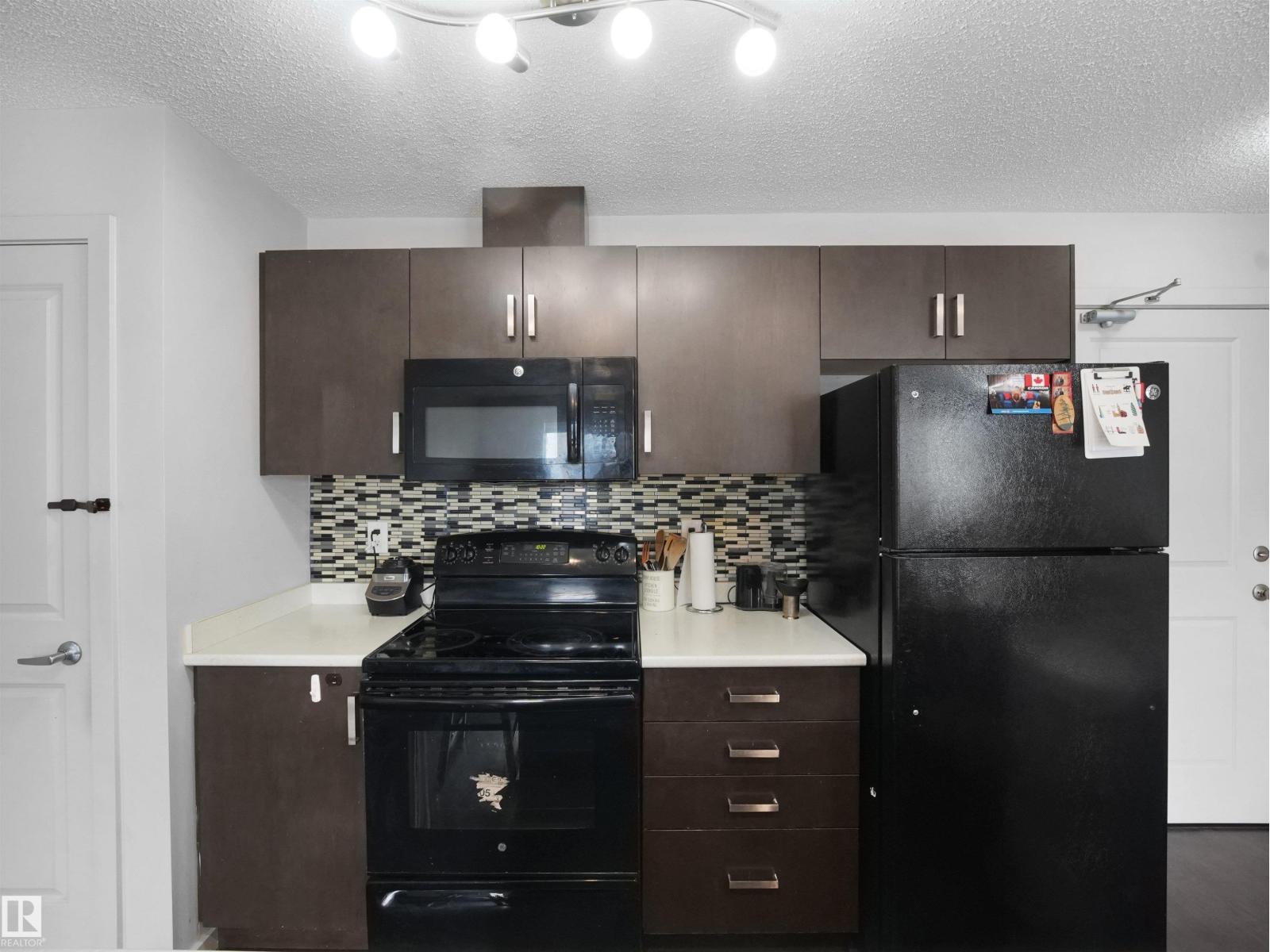 #422 5515 7 AV SW - 20