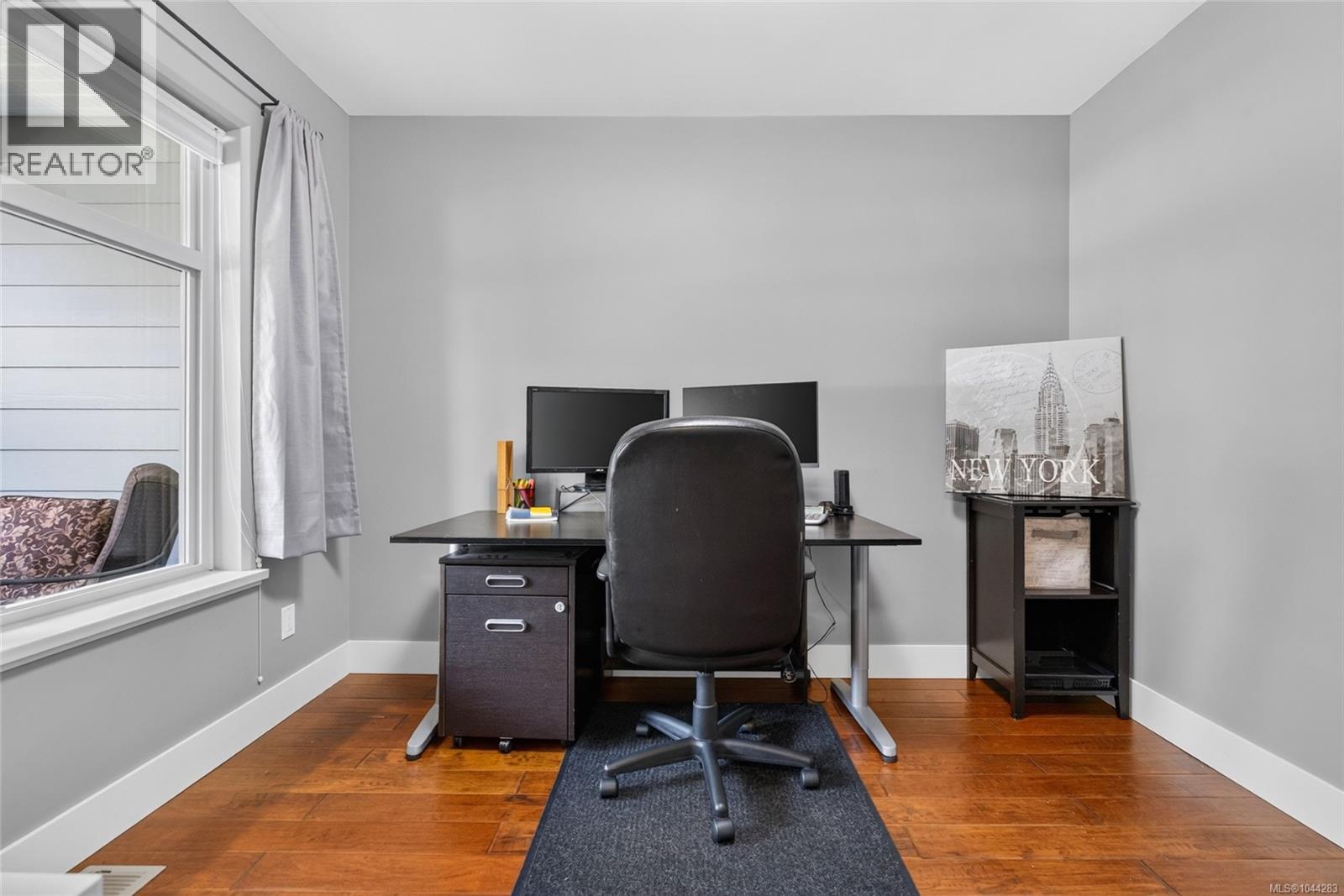 538 Edgewood Dr - 5