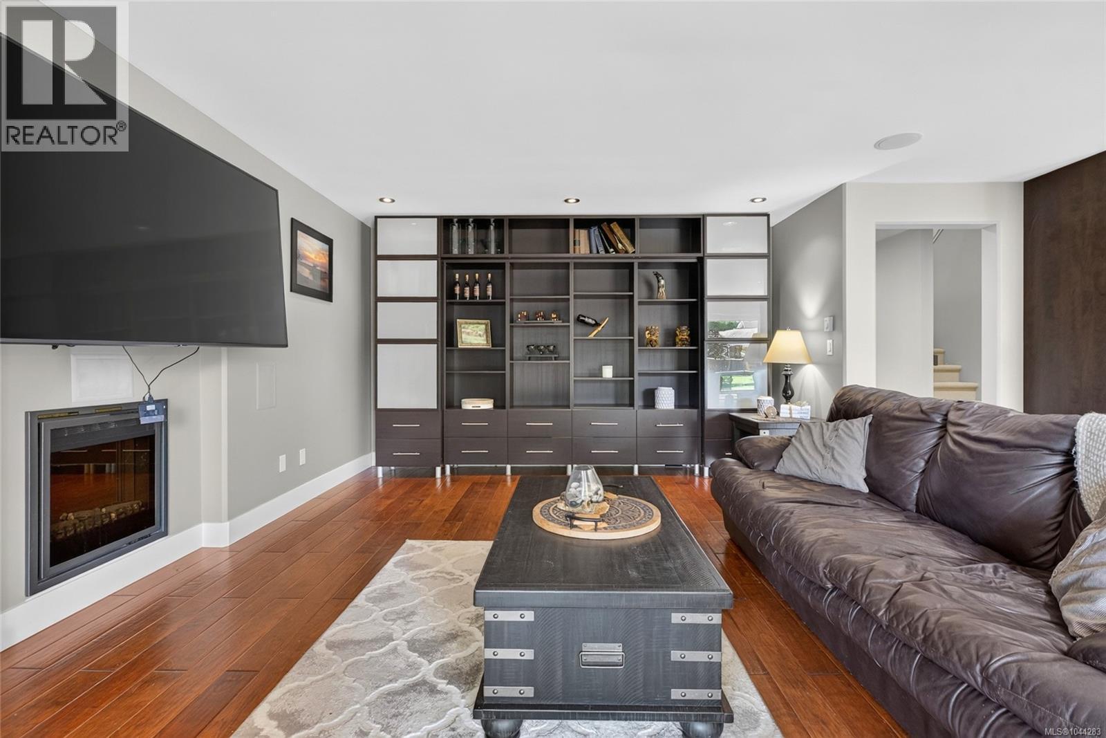 538 Edgewood Dr - 19