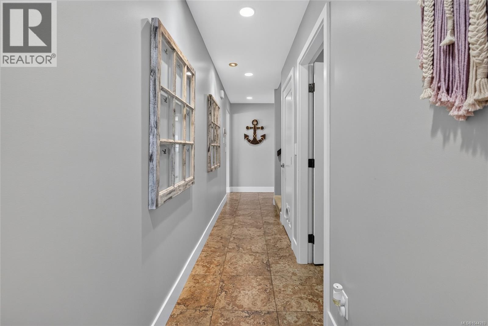 538 Edgewood Dr - 29