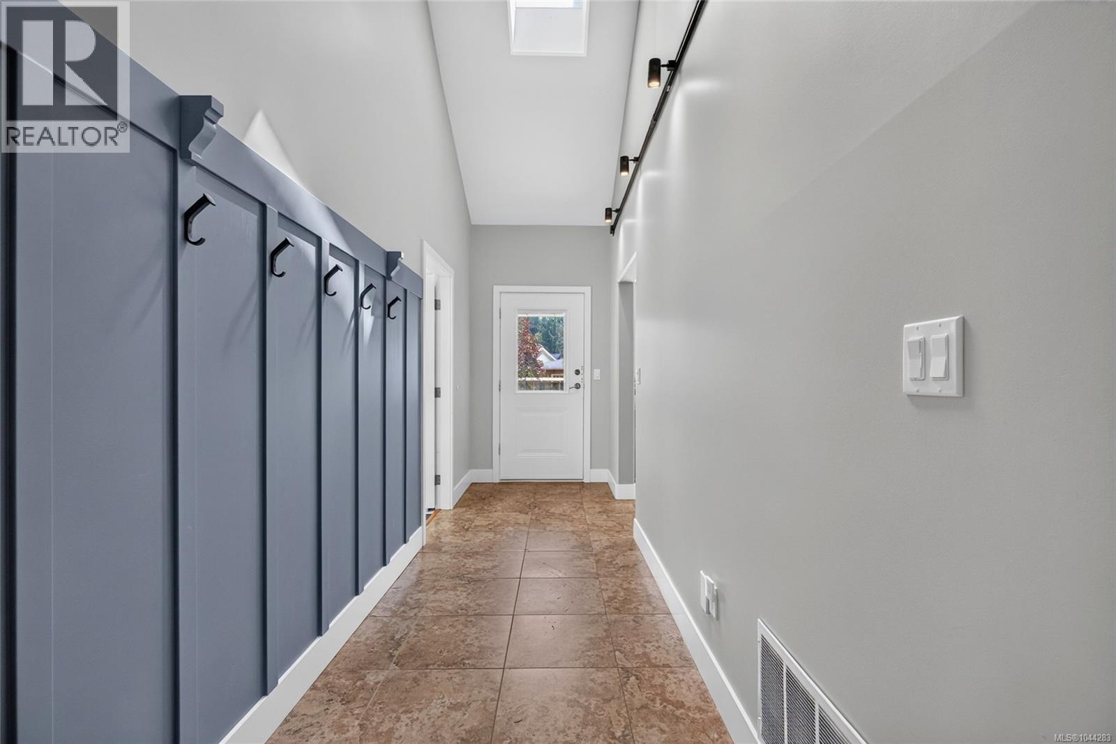 538 Edgewood Dr - 22