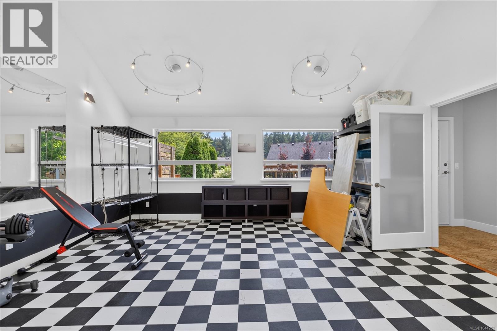 538 Edgewood Dr - 26