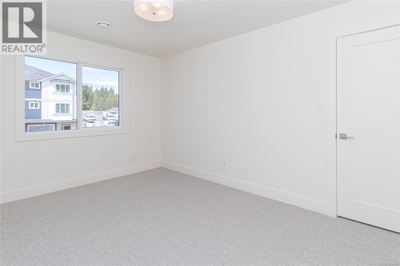 2172 Bellflower Dr - 21