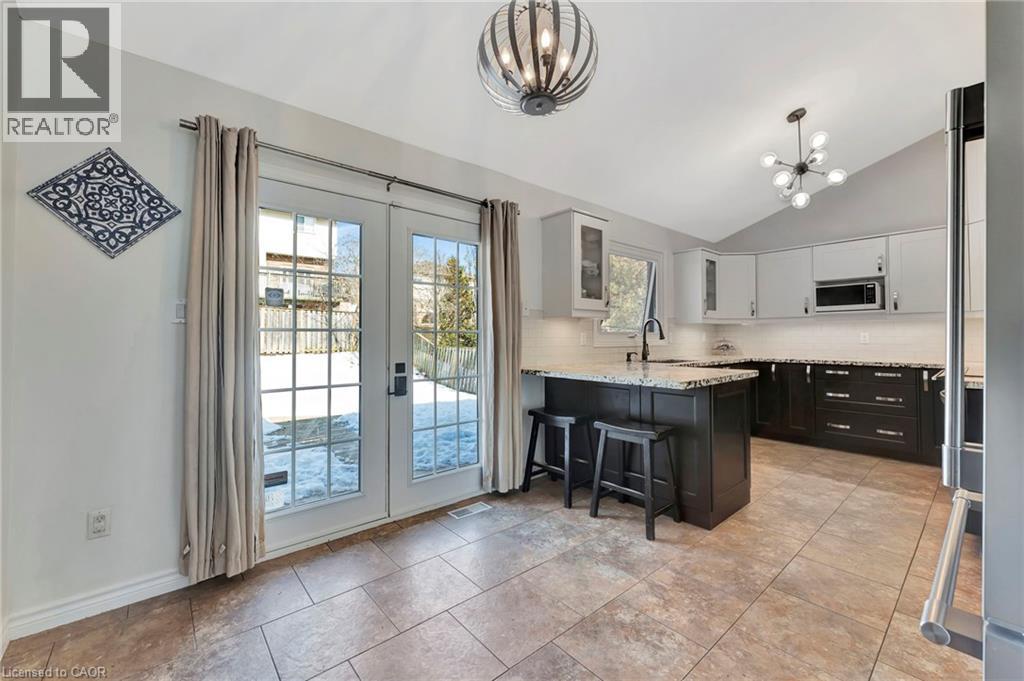 52 BECKETT Drive - 11