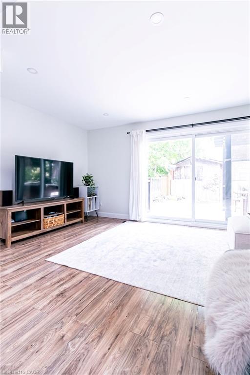 4 BALMORAL Court - 19