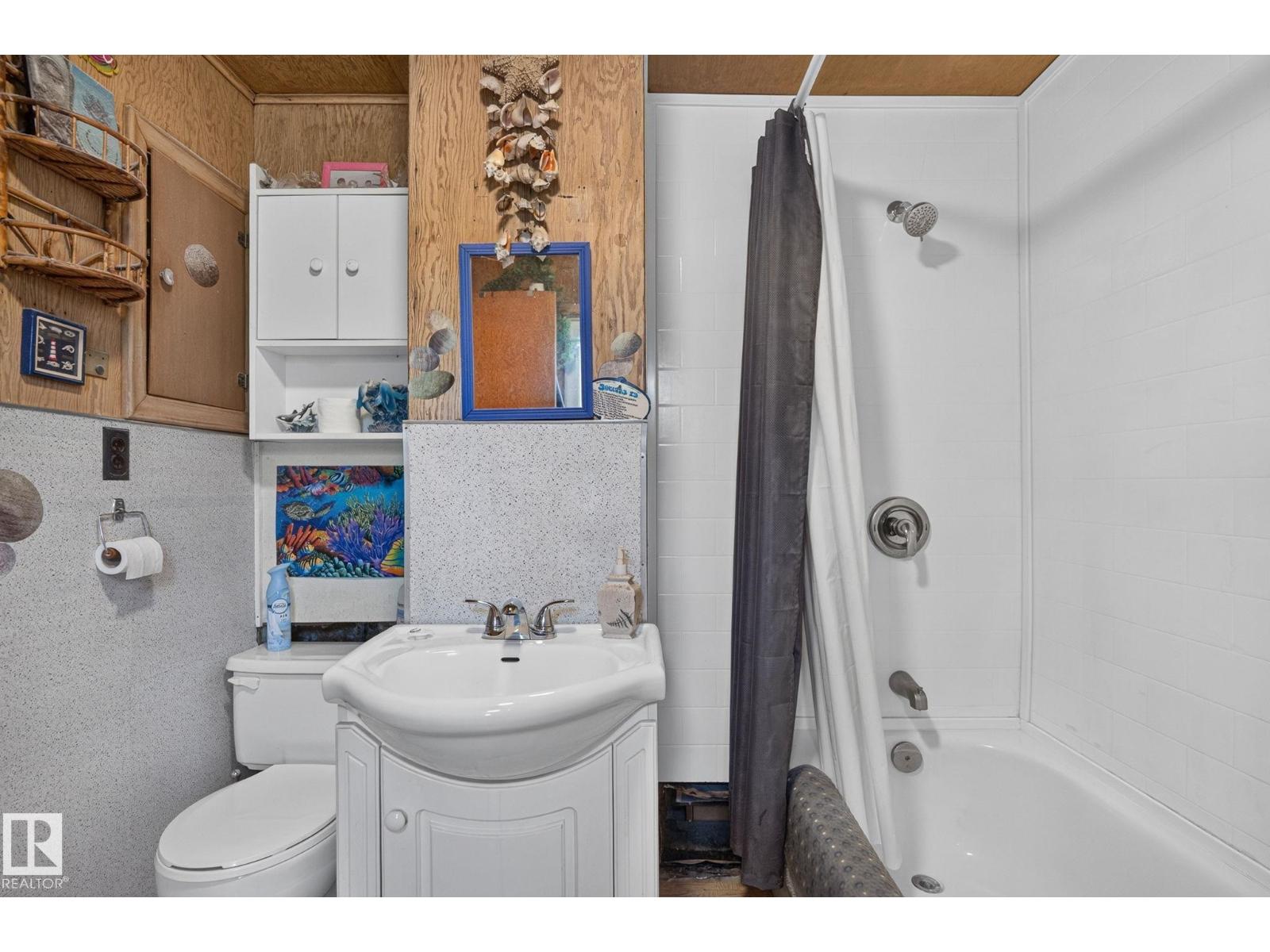 4711 50 ST - Image 15