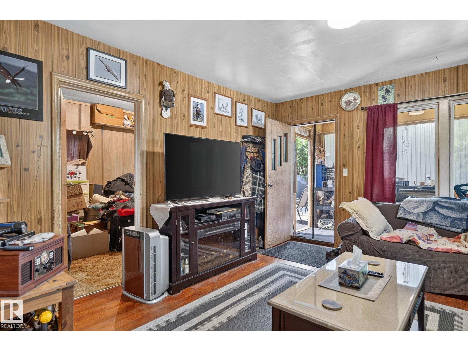 4711 50 ST - Image 6