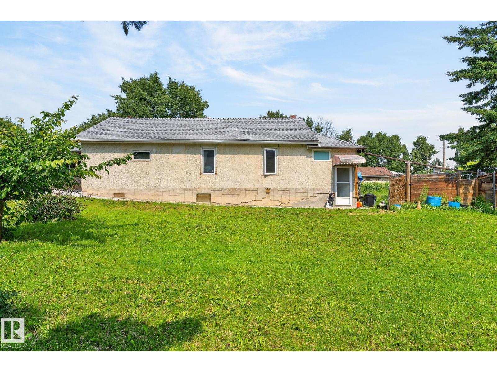 4711 50 ST - Image 16