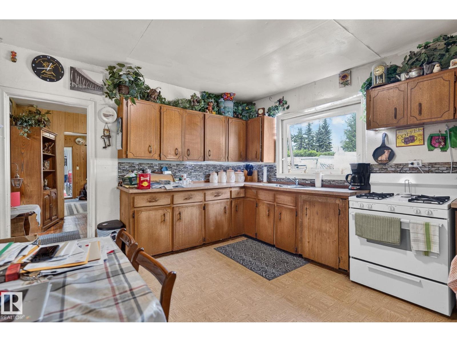 4711 50 ST - Image 12