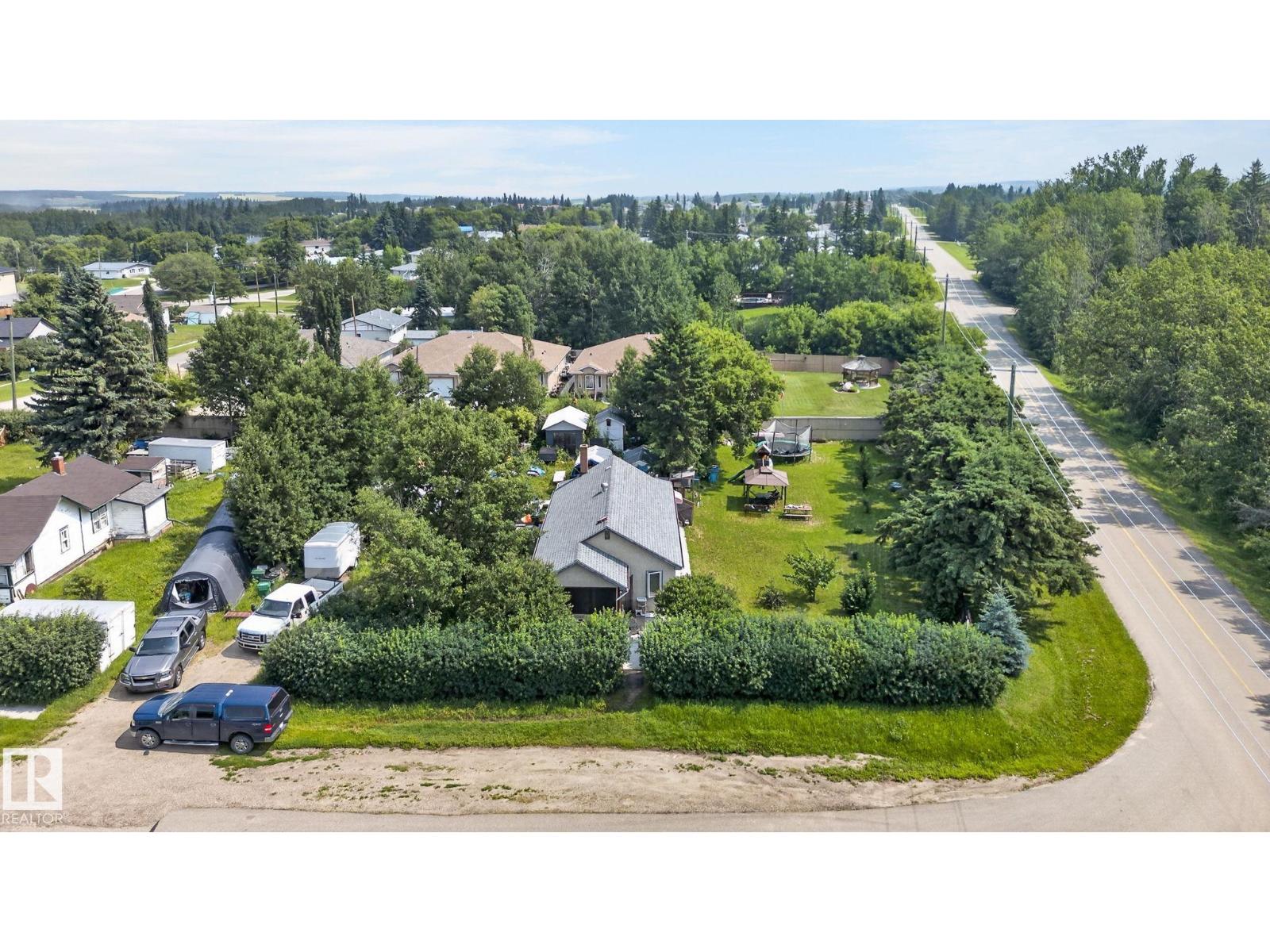 4711 50 ST - Image 32