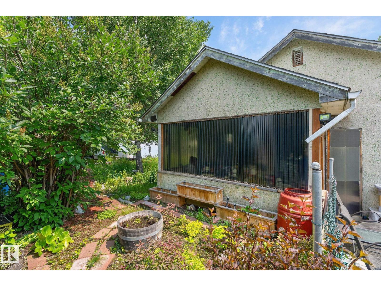 4711 50 ST - Image 28