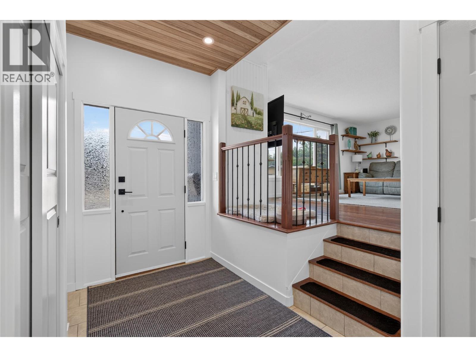 2108 41 Avenue - 5