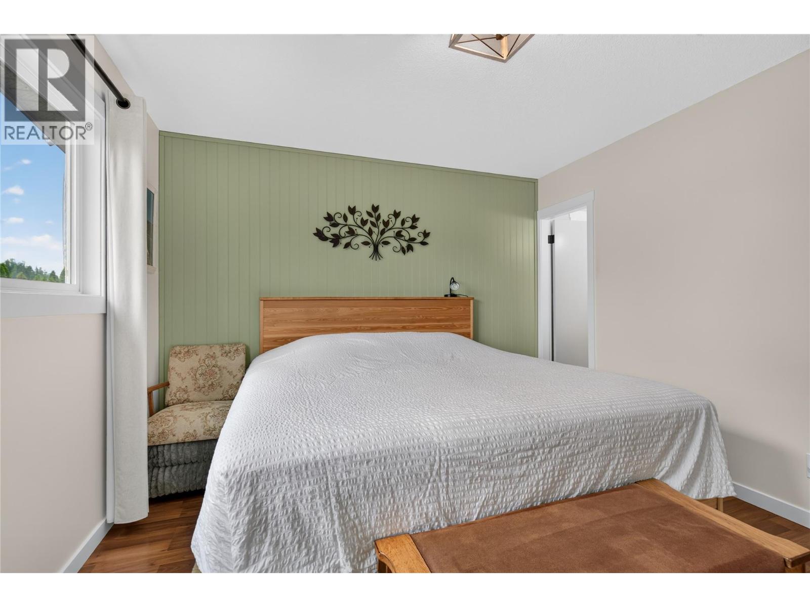2108 41 Avenue - 32