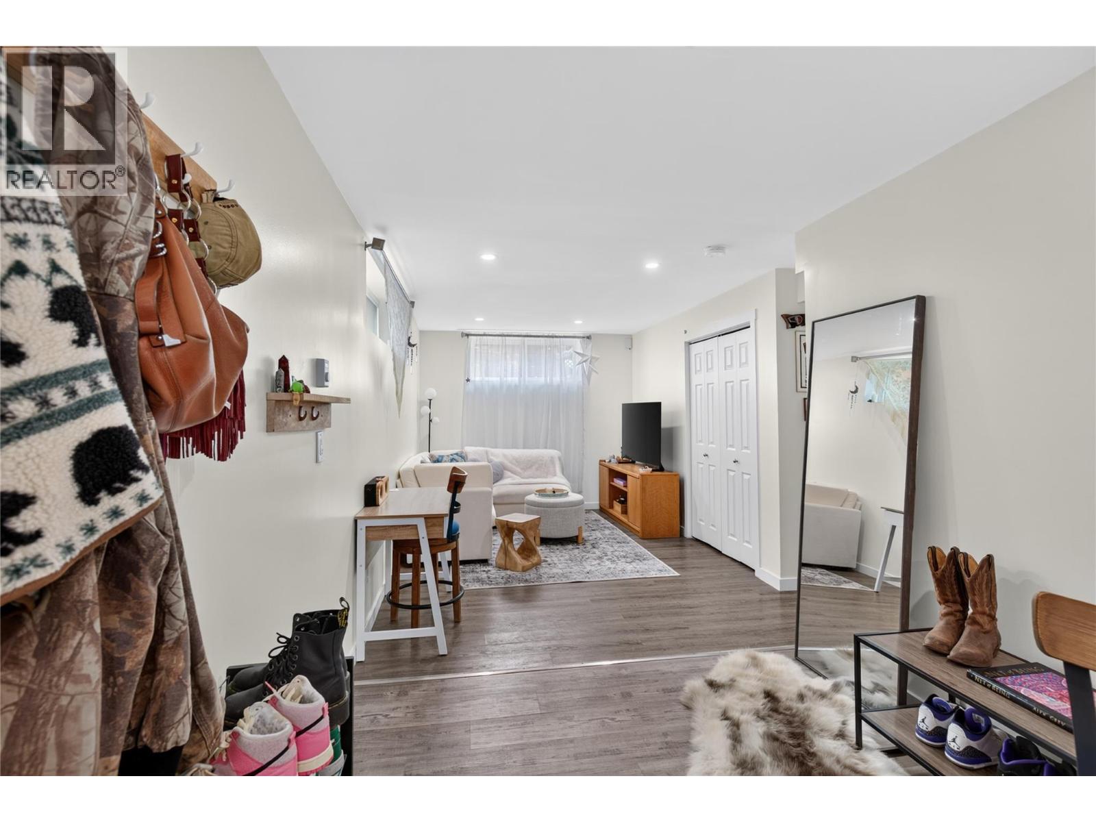 2108 41 Avenue - 53