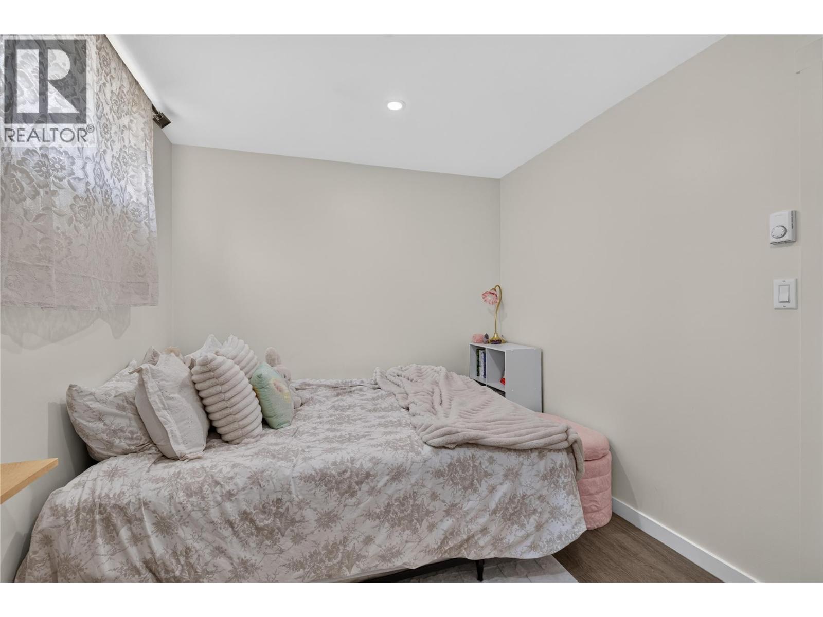 2108 41 Avenue - 49