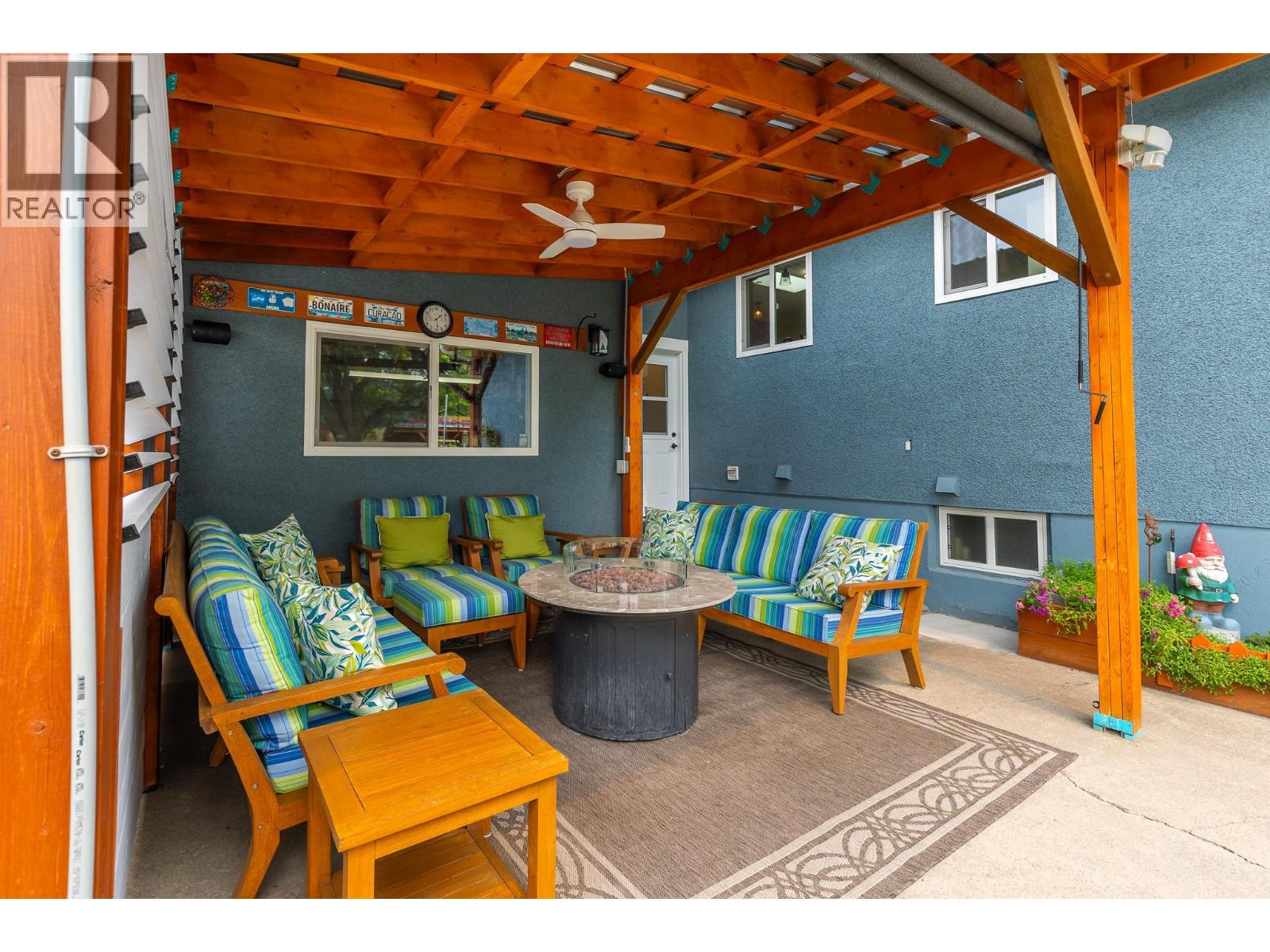 2108 41 Avenue - 69