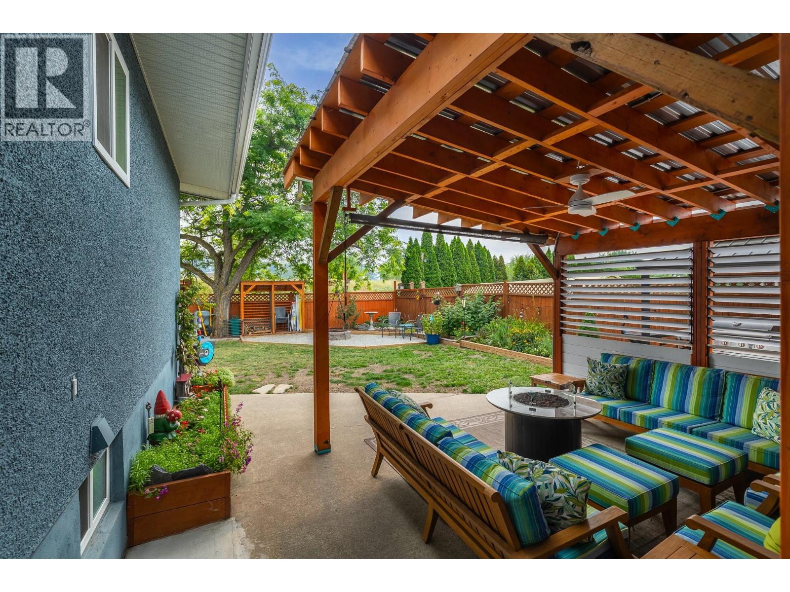 2108 41 Avenue - 62