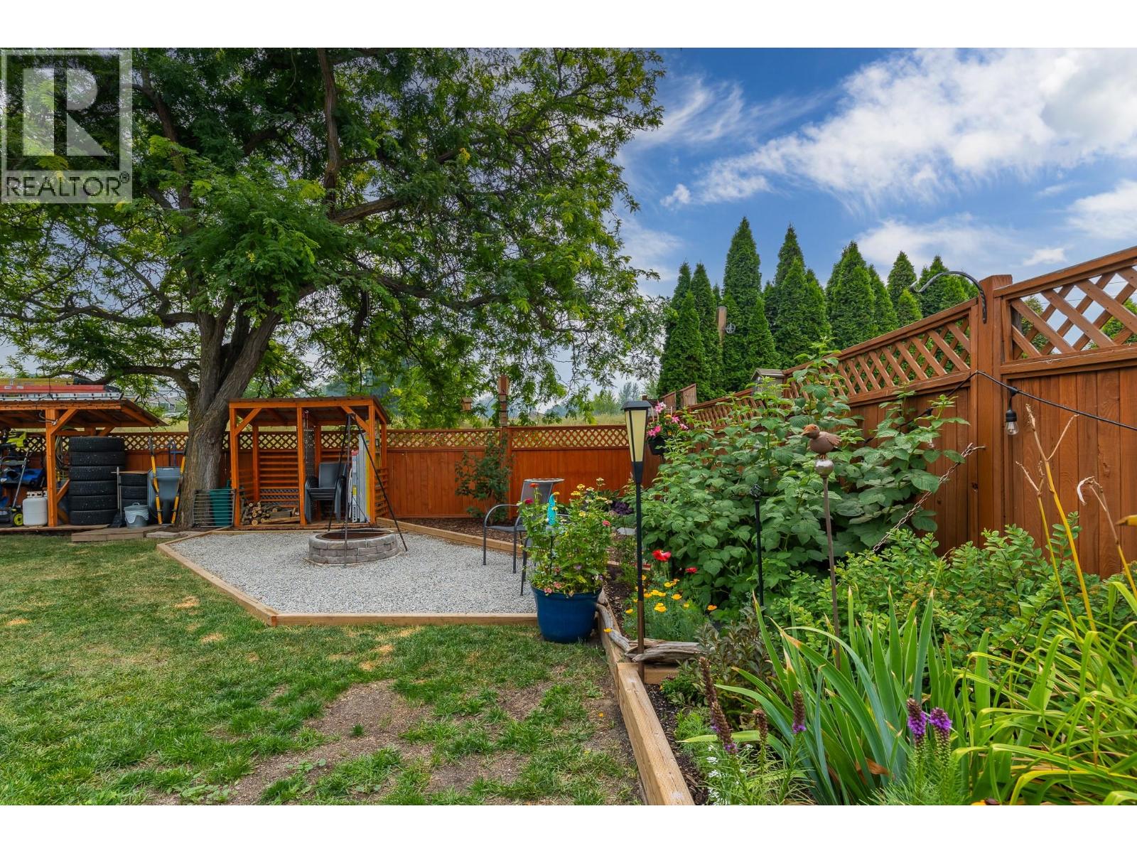 2108 41 Avenue - 70
