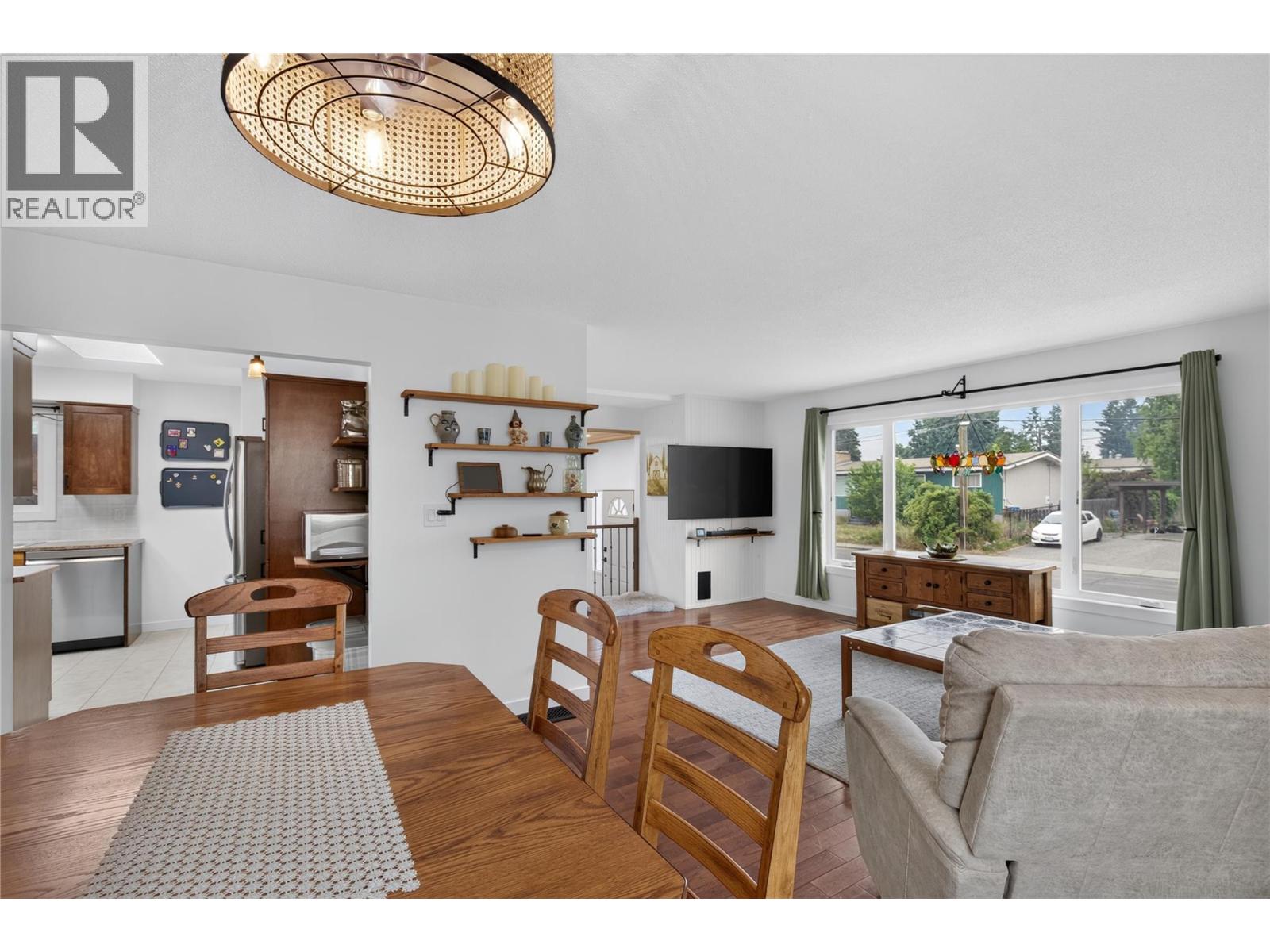 2108 41 Avenue - 20