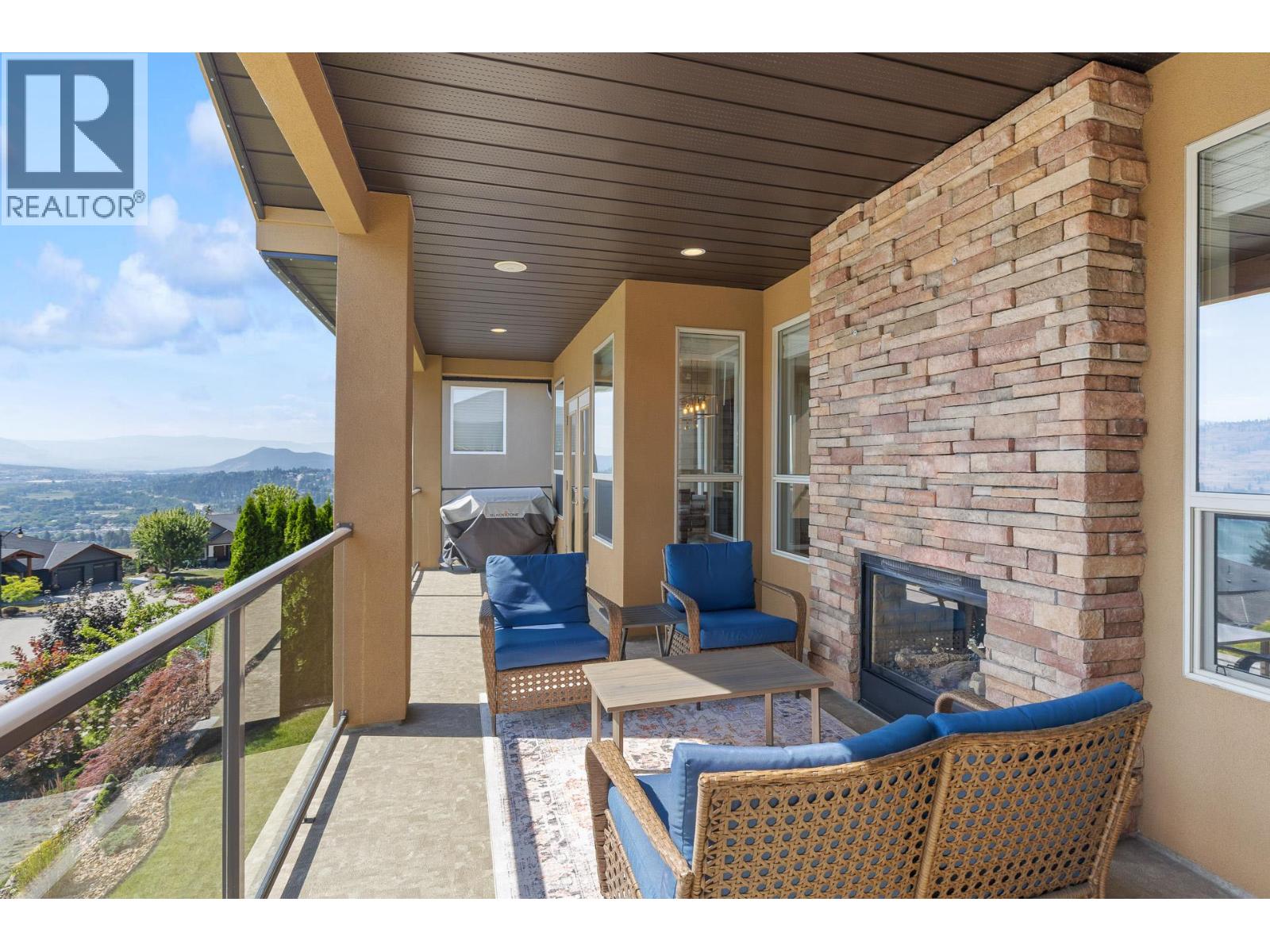  12686 Cliffshore Drive, Lake Country