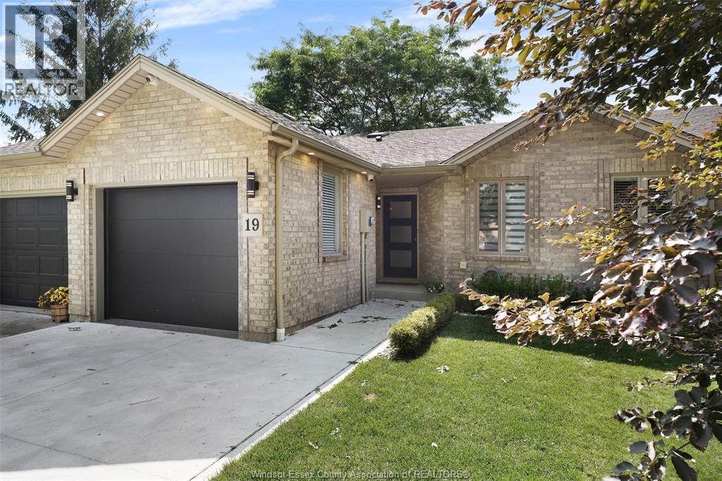 19 MALIBU DRIVE, Leamington — photo 3