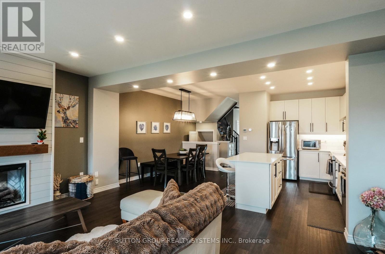 4883 CONNOR DRIVE - 15
