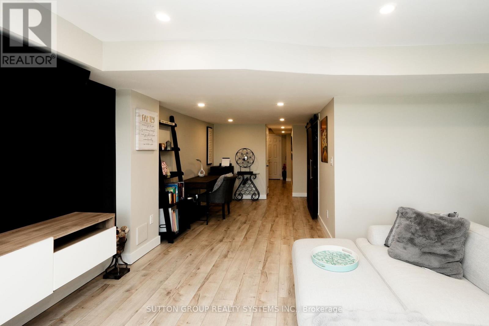 4883 CONNOR DRIVE - 26