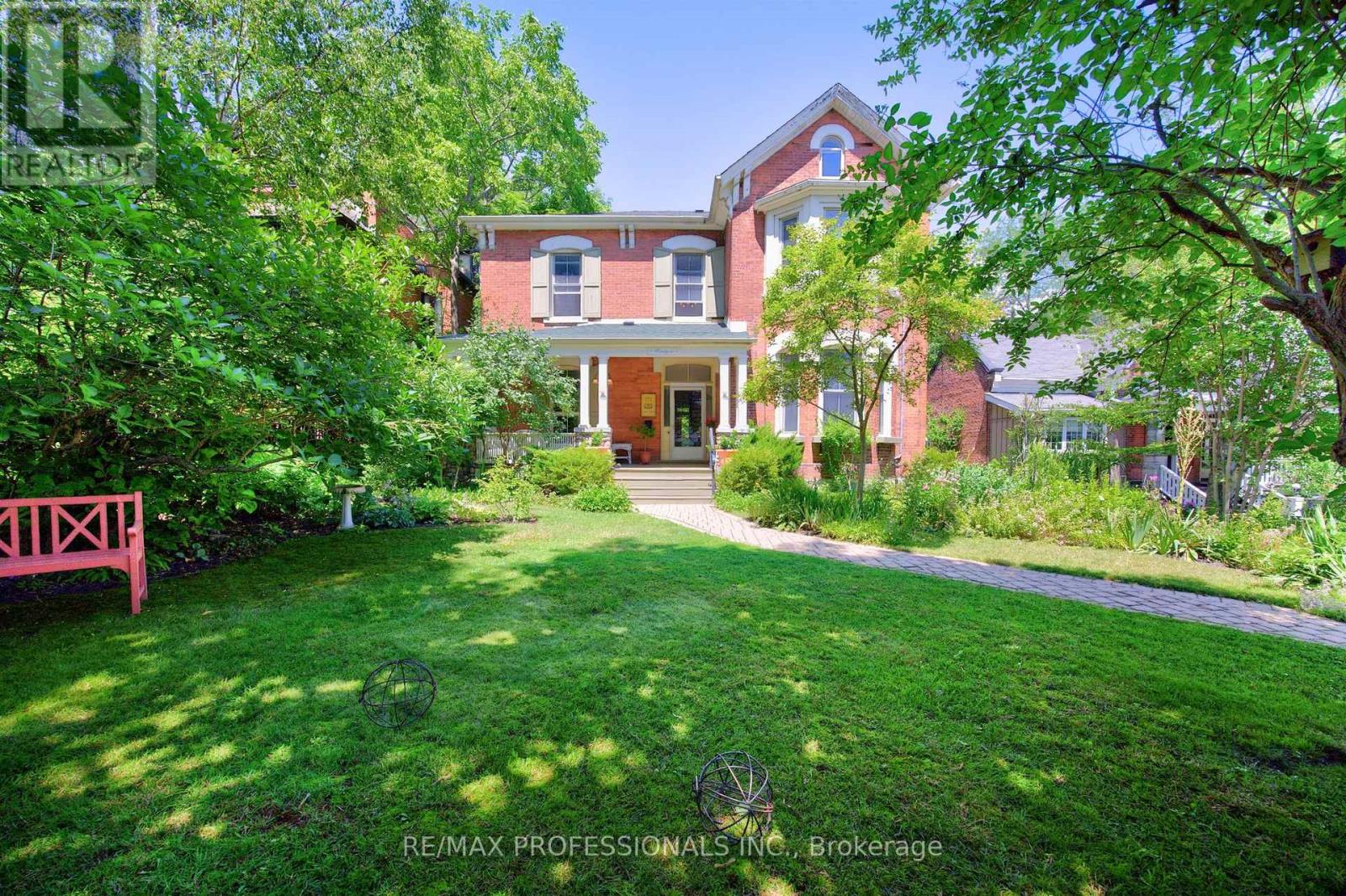 26 BEDFORD STREET - 3