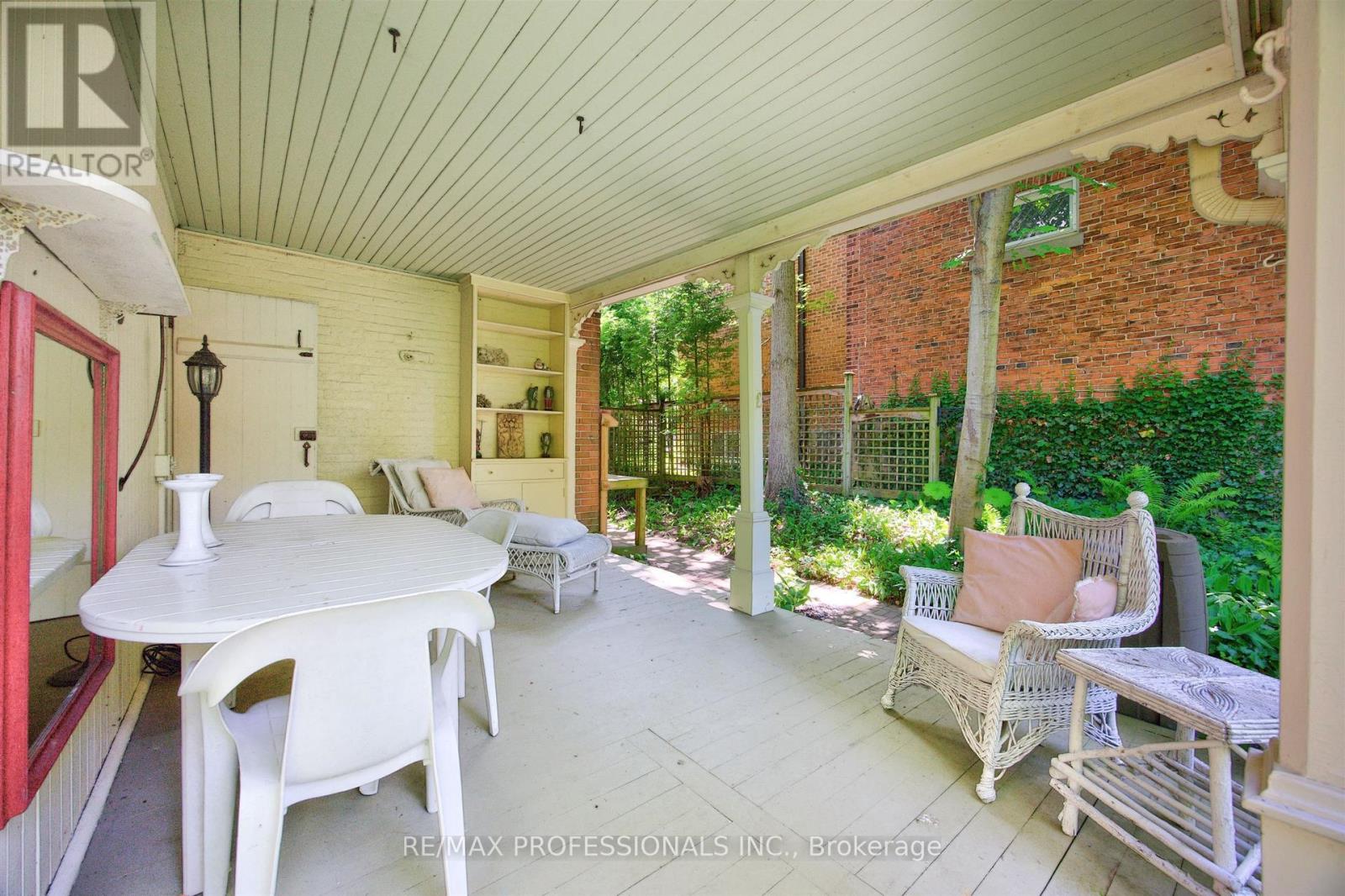 26 BEDFORD STREET - 37