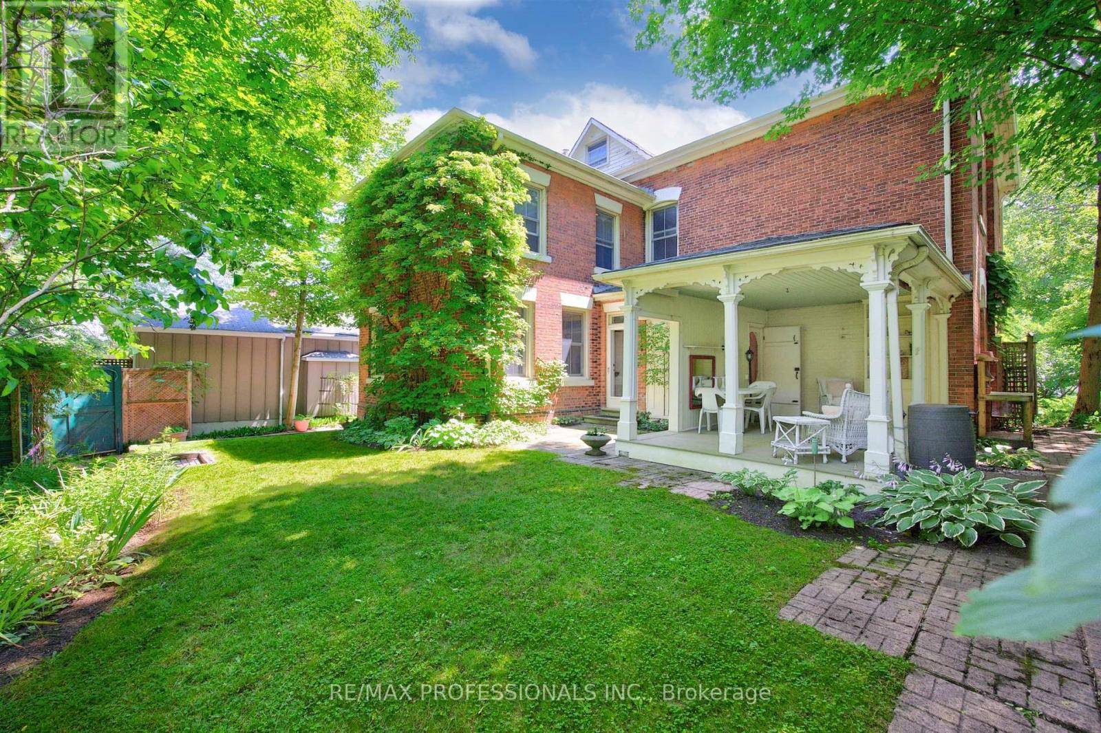 26 BEDFORD STREET - 38