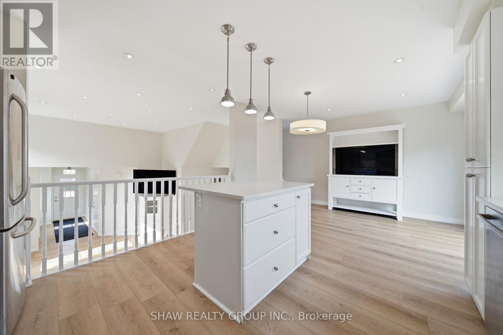 610 VIOLET STREET - Image 17