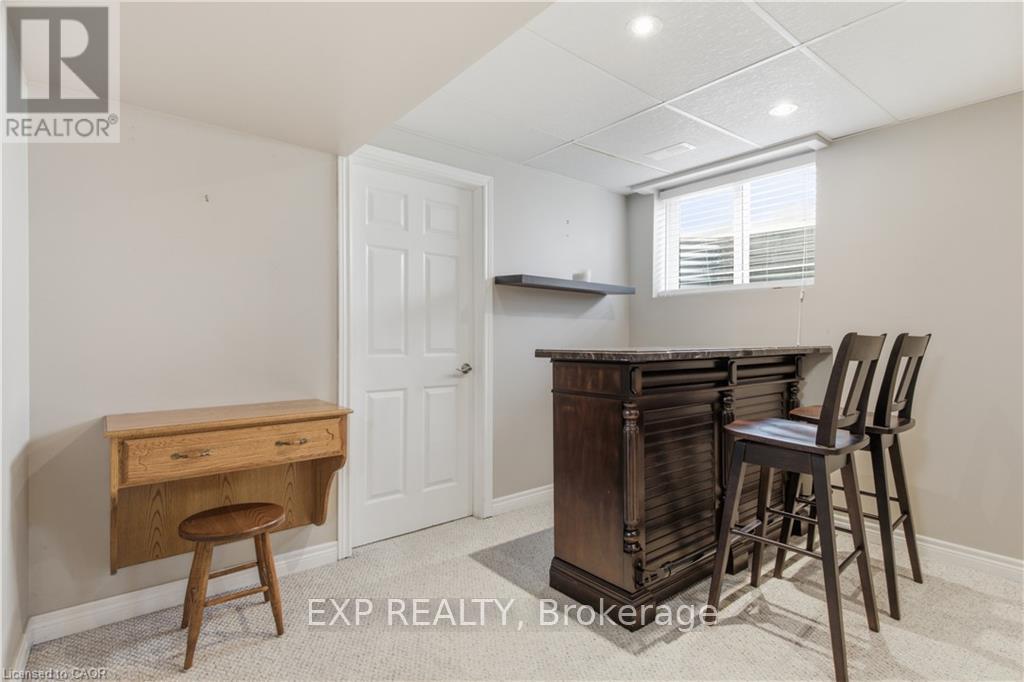 138 STIEFELMEYER CRESCENT - 27