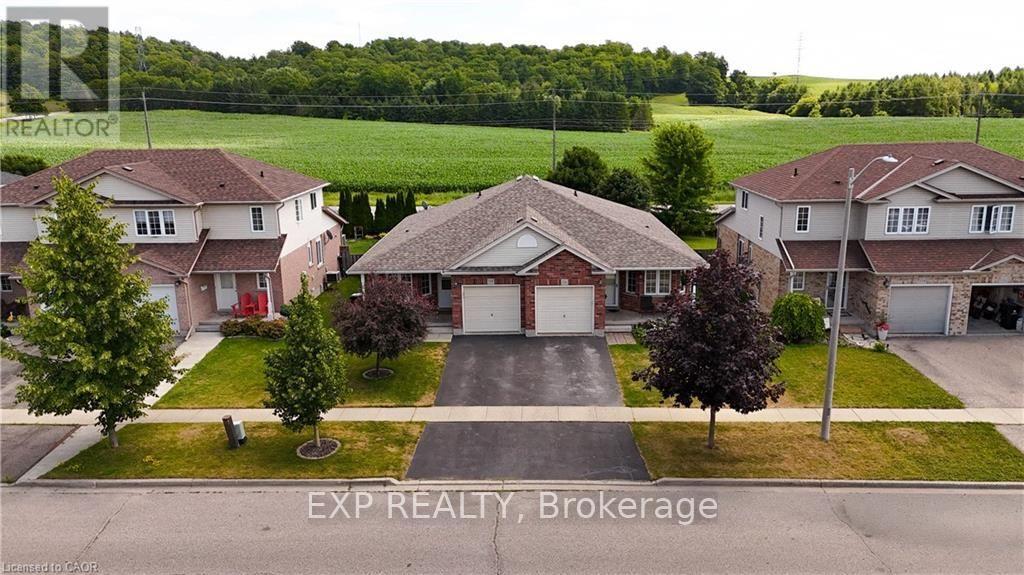 138 STIEFELMEYER CRESCENT - 36