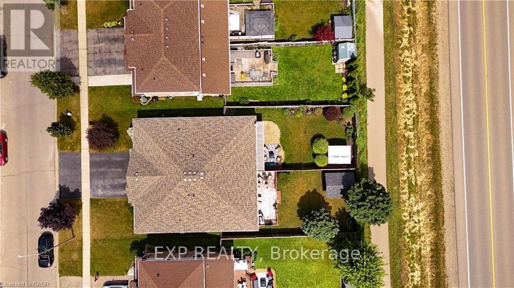 138 STIEFELMEYER CRESCENT - 39